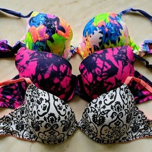 3 Victoria Secret Pink Bra Set